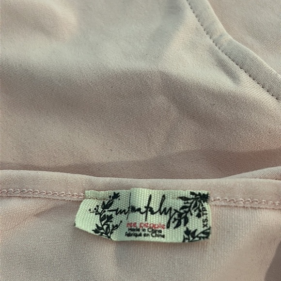 Free People Women’s Pale Pink Bodysuit Size Small - Picture 4 of 4